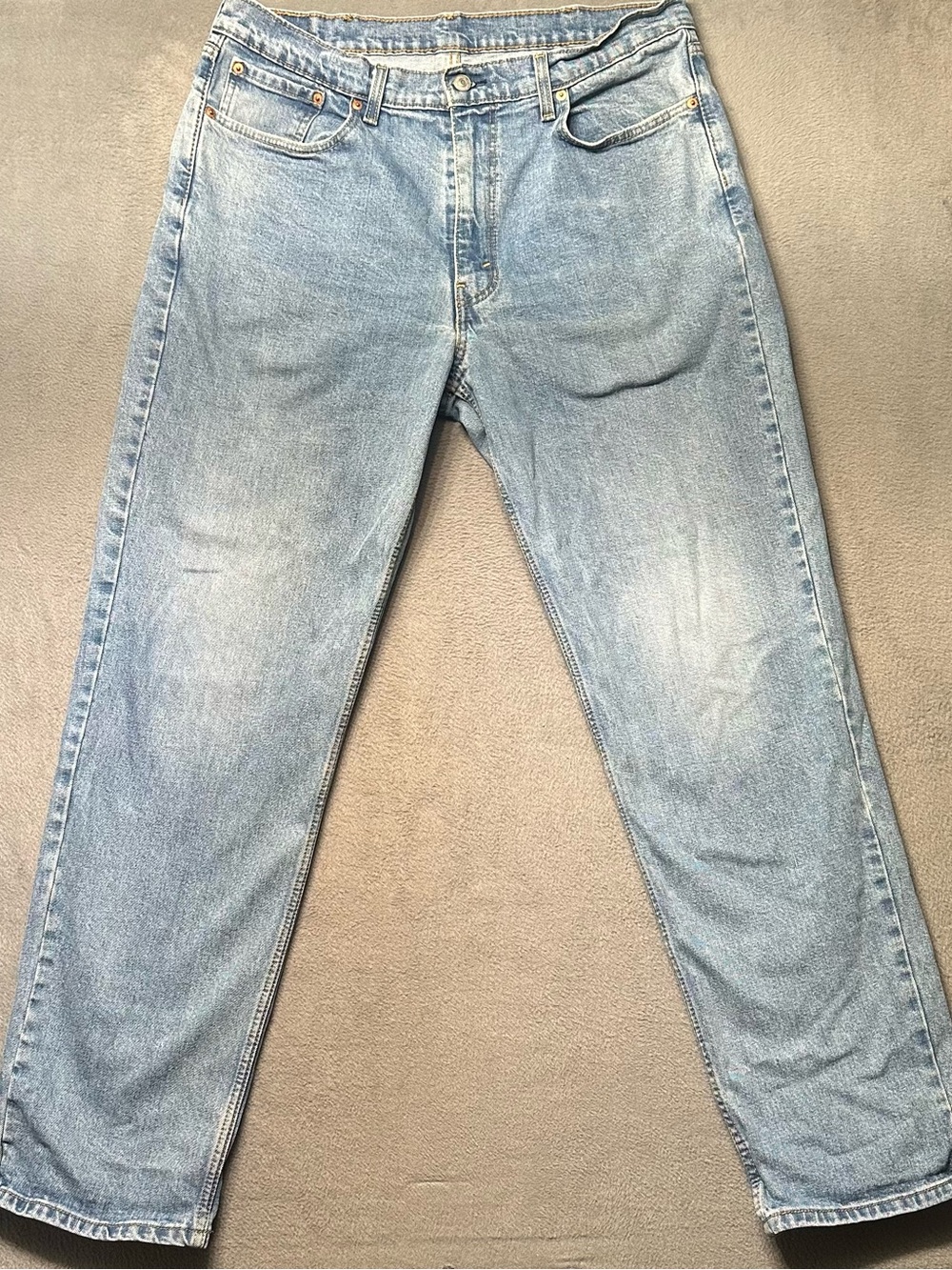 Levis 550 Mens 38X34 Relaxed Fit Jeans Blue Light Wash Straight Leg Denim